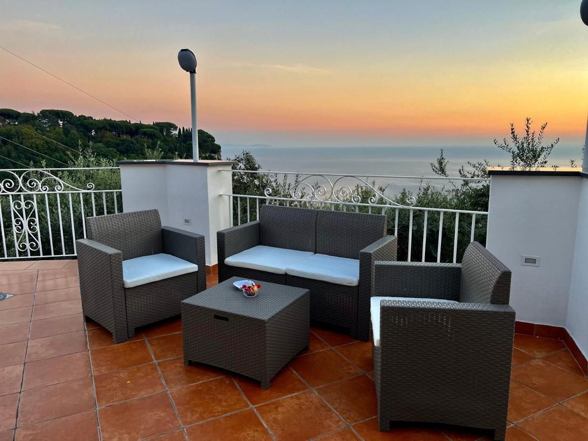 Infinity Experience Casa Vacanza Incantevole Con Terrazzo สกาลา ภายนอก รูปภาพ
